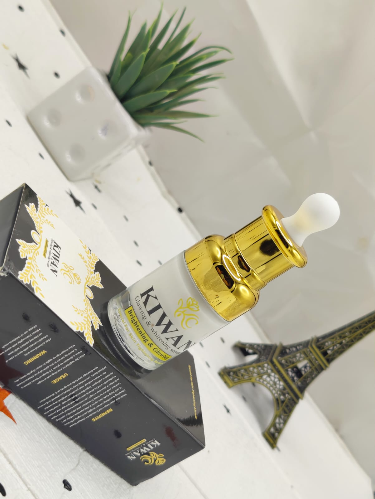 Kiwan Glowing & Whitening Serum